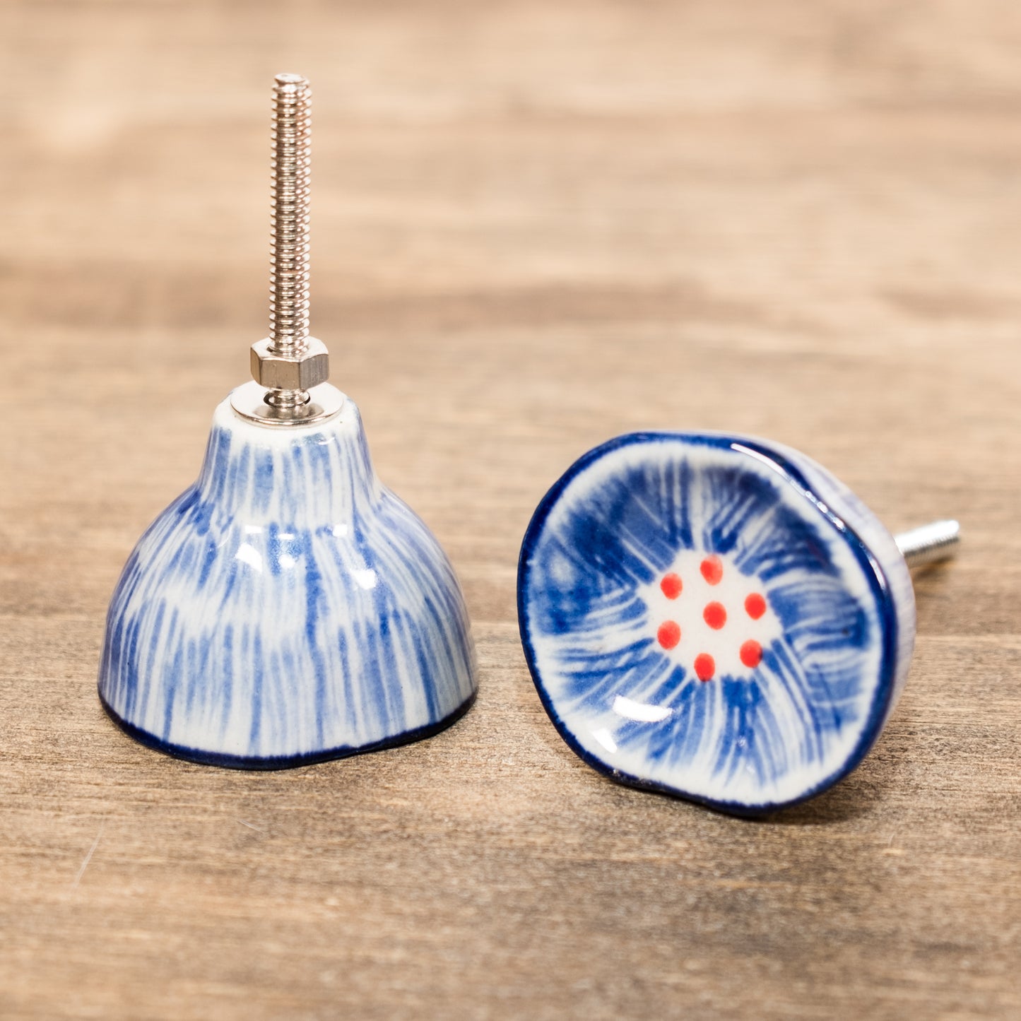 Dottie Middle Ceramic Knob